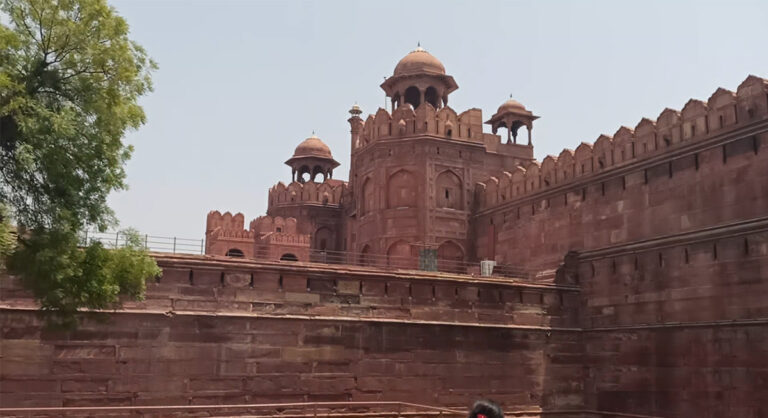 Red Fort, Delhi (Memento of India’s independence)