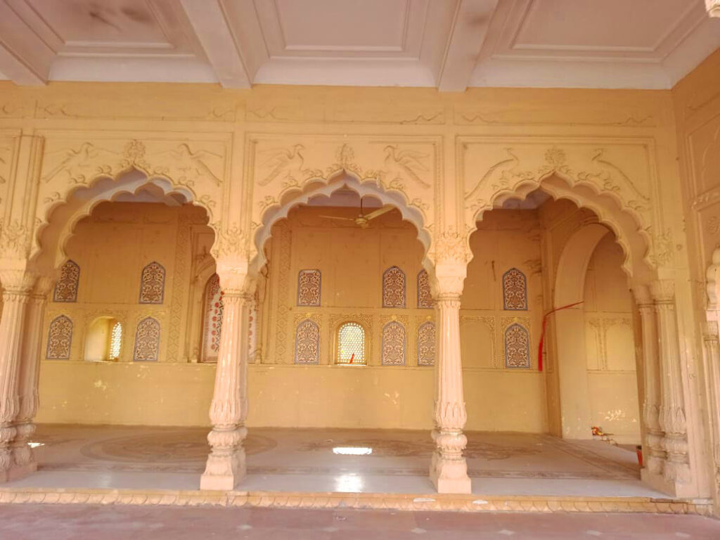 deewane-aam-front-view nahar singh palace