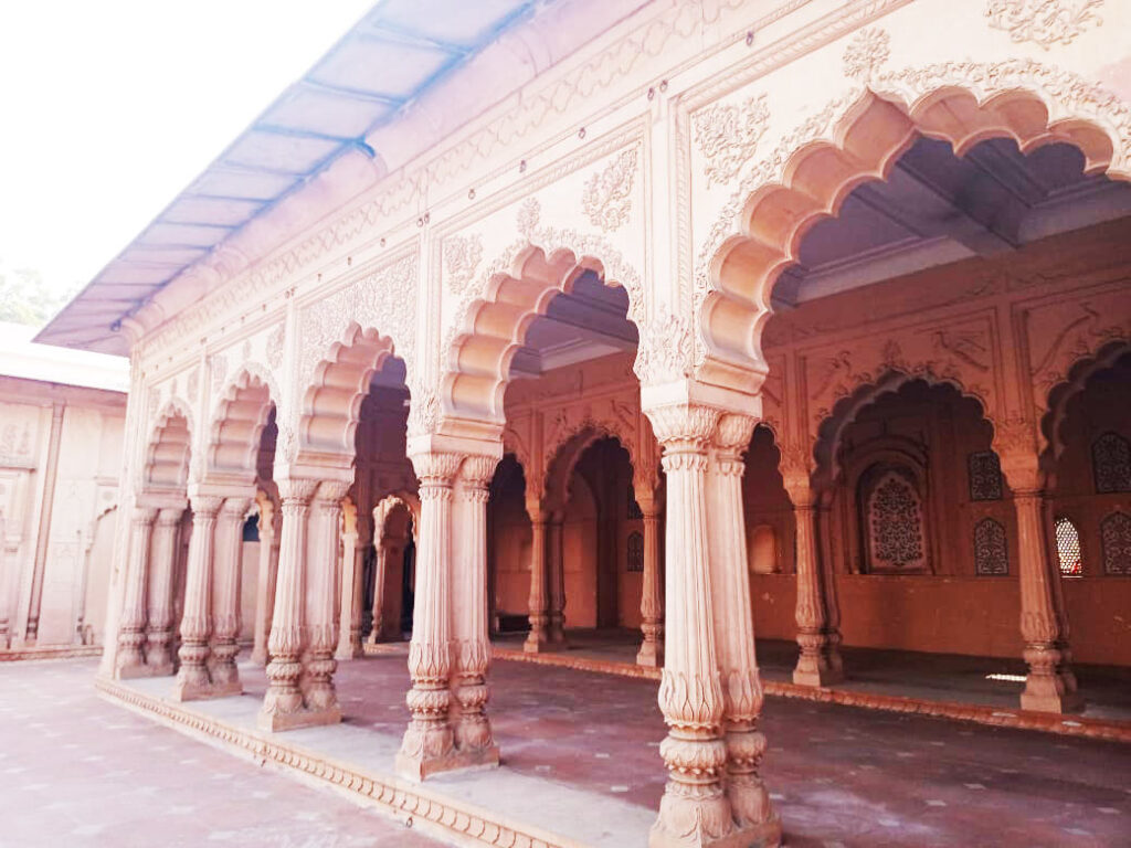 raja-nahar-singh-deewane-aam ballabhgarh palace