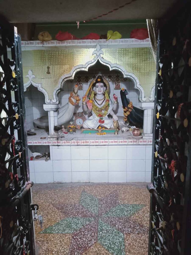badera-madnir-satyug