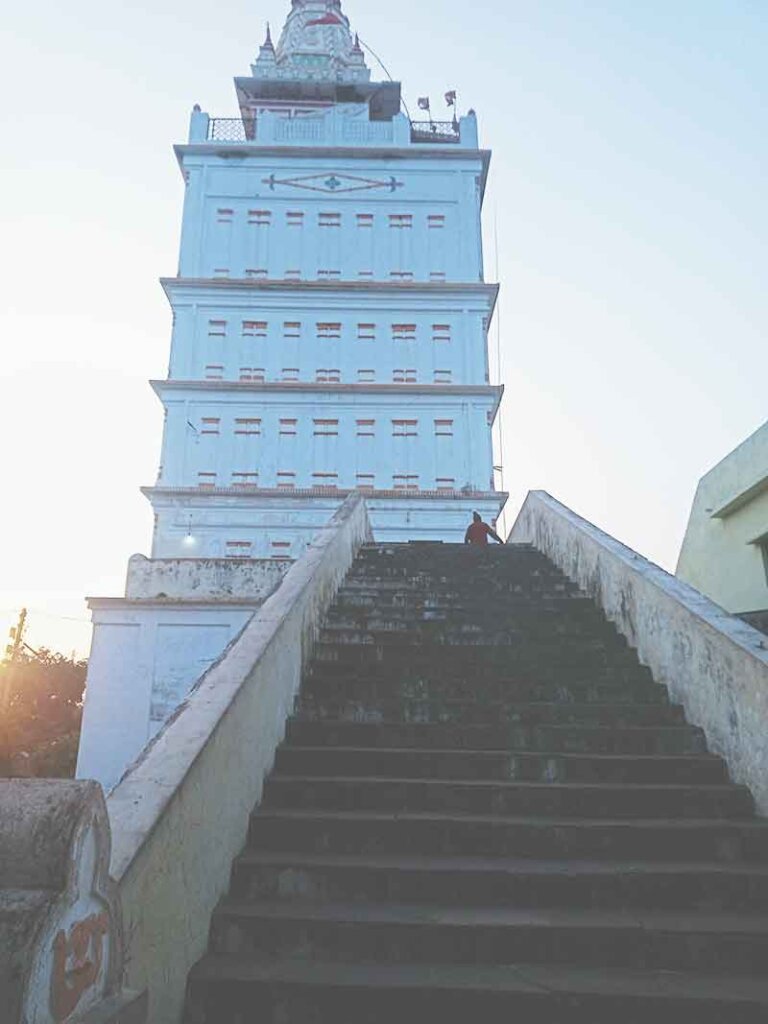 badera-mandir-katni-dham front view of badera temple