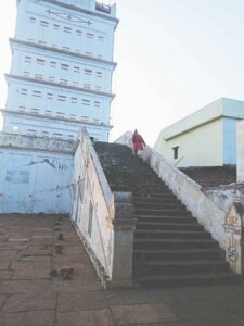 Badera temple ladder
