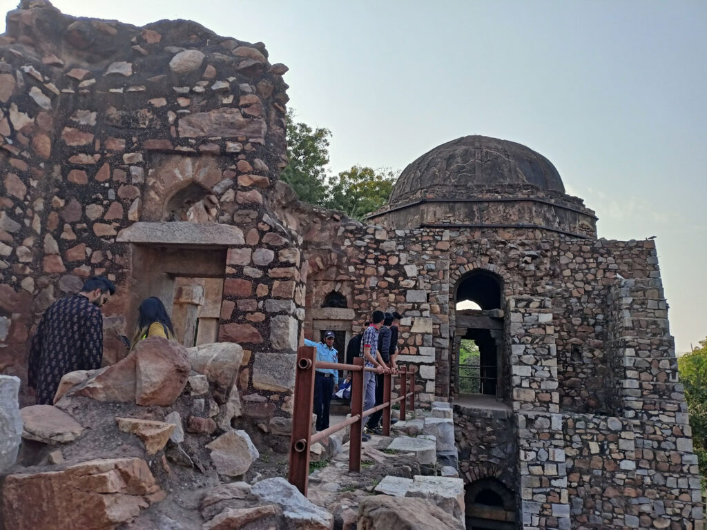 hauz-khas-village2 fort inner view