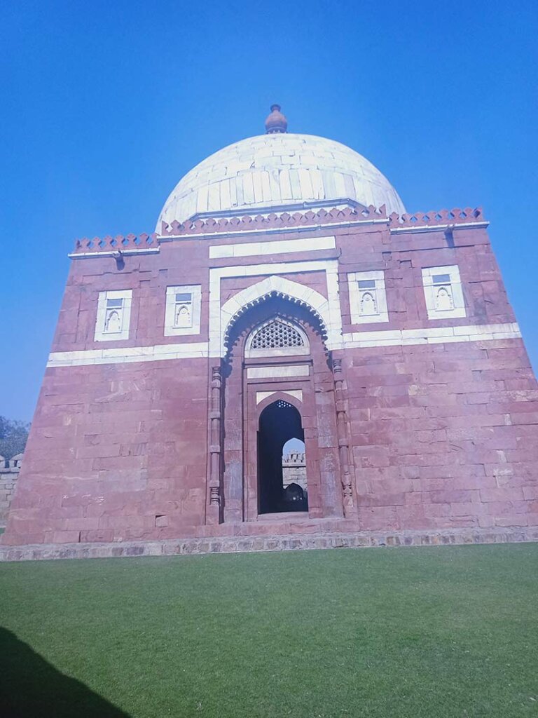 tomb-of-tughlak-dynasty tomb of tughlak dynasty