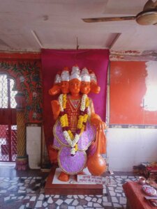 panchmukhi hanuman idol at jhandewalan hanuman temple