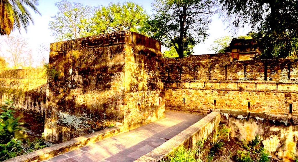vijayraghavgarh-fort-building-design Madhya pradesh fort