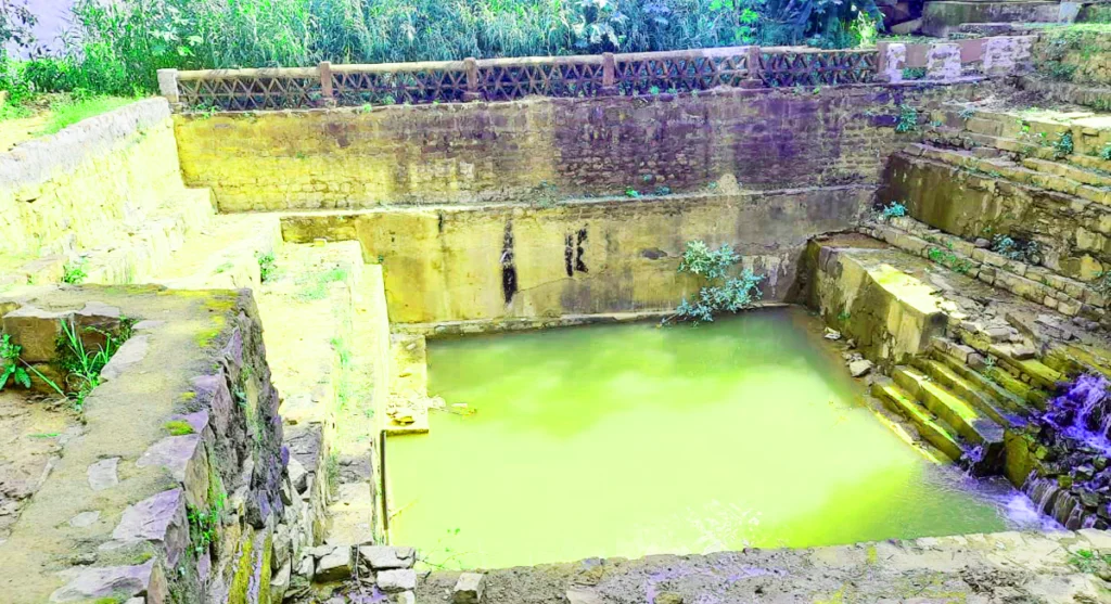 neelkanth-ashram-kund-maihar Neelkanth temple and ashram maihar