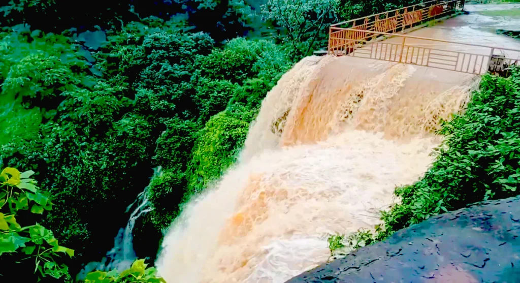 rampur-patha-ka-waterfall