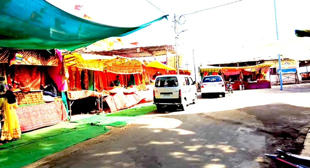 indore-bijasan-temple prashad shop near bijasan mandir