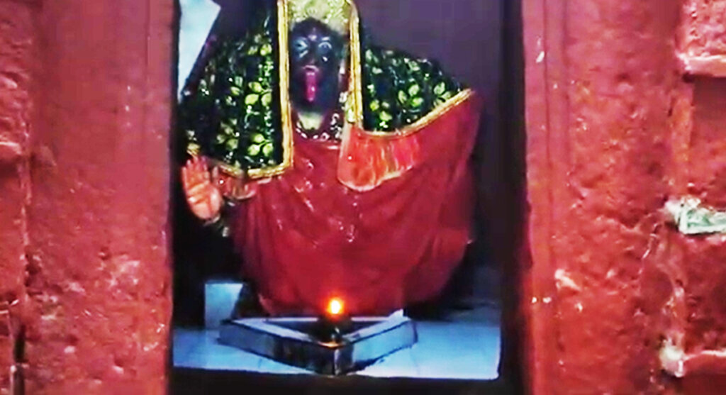 maa-kali-inbhartrihari-caves-ujjain maa kali in bhartrihari caves ujjain