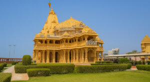 सोमनाथ ज्योतिर्लिंग — गुजरात : भारत का पहला आदि ज्योतिर्लिंग (Somnath Jyotirlinga – Gujarat: India’s first Adi Jyotirlinga)