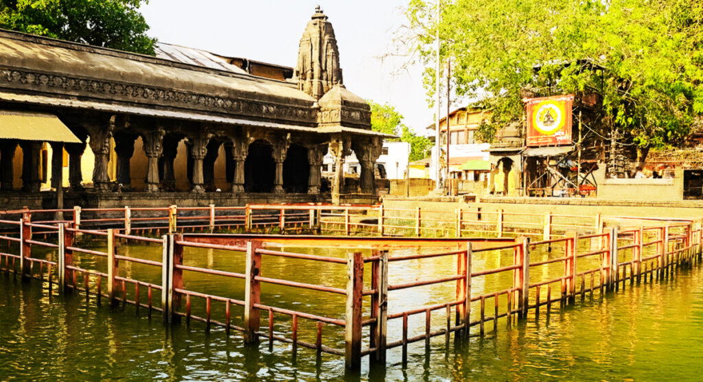 trimbakeshwar bhagwan temple
