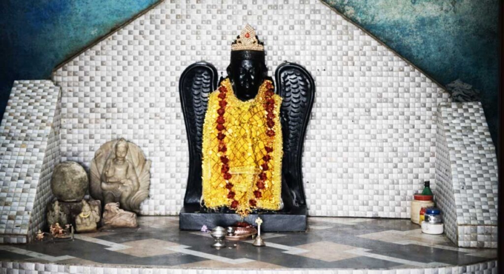 garu -mandir gararu narsinghpur