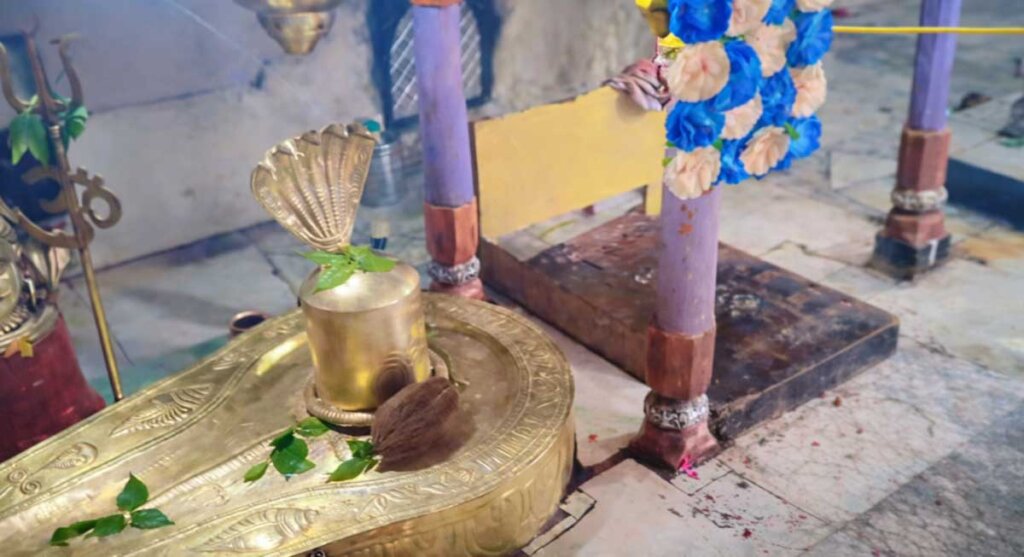 sukhanand-shiva-linga-neemuch