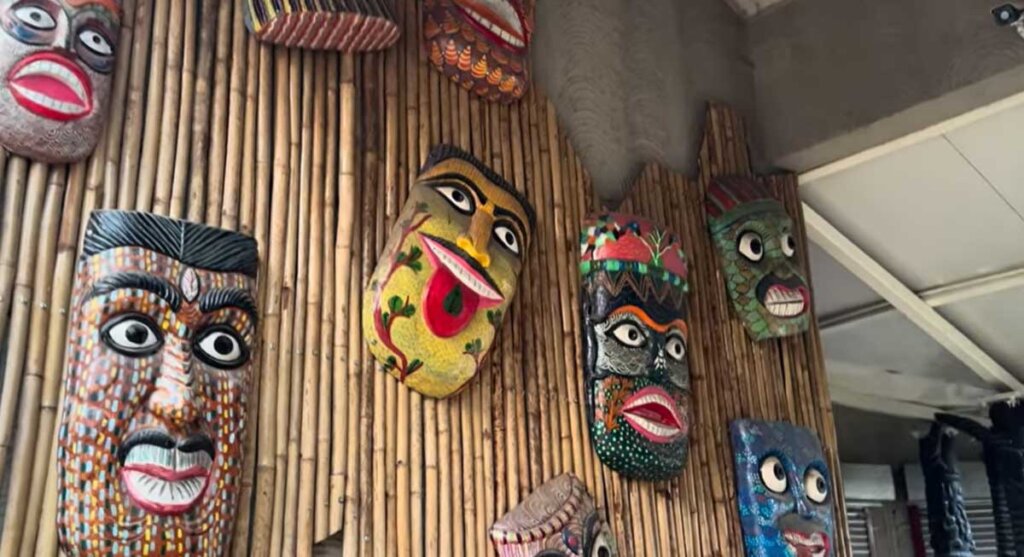 adivasi museum badal bhoi