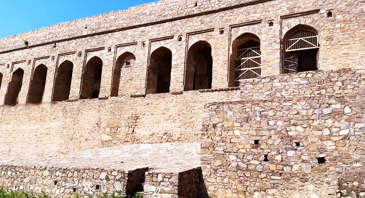 bhagngarh fort bhangarh