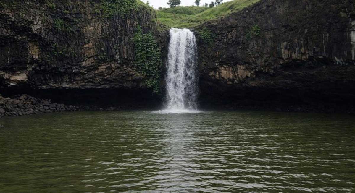 devnala waterfall dindori