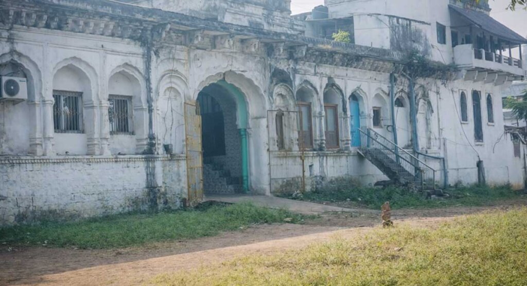 diwan mahal aur baoli seoni
