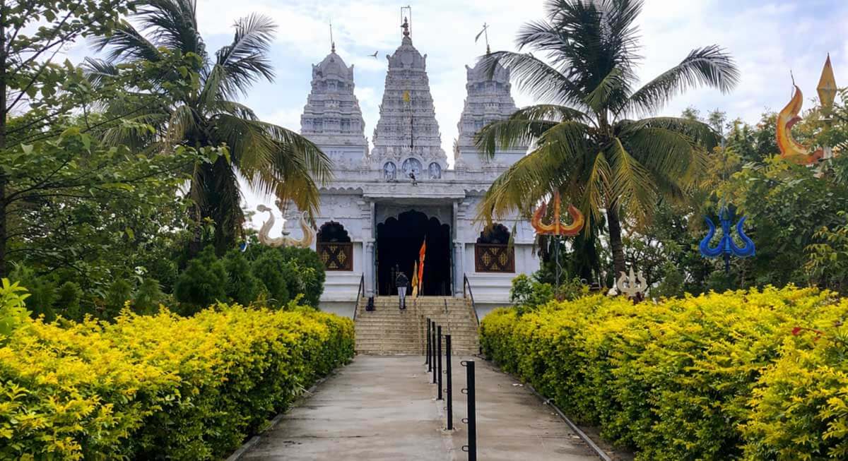 guru ratneshwar dham temple