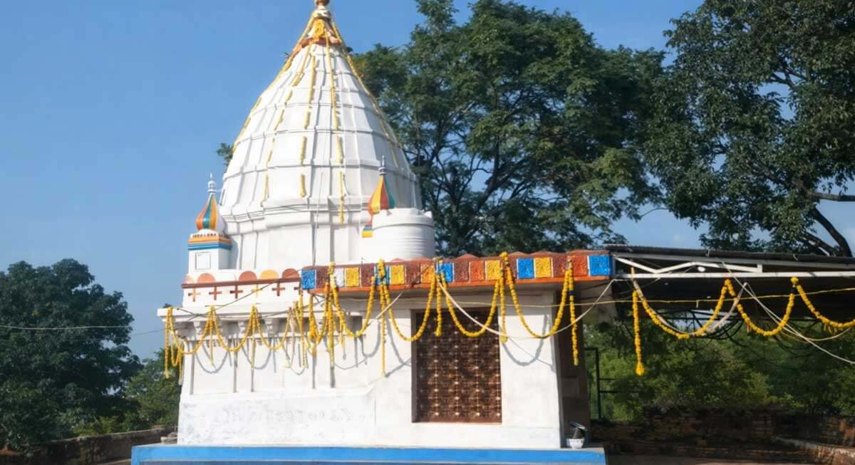 kaal bhairav temple adegaon seoni