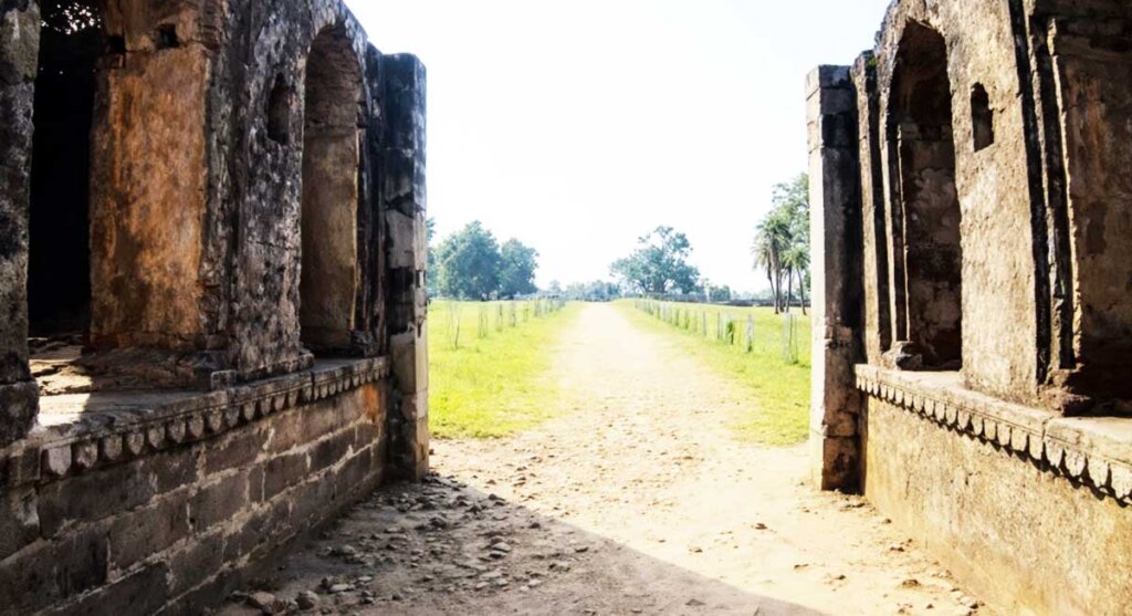 lanji fort and mahamaya vishnu ganesh temple balaghat