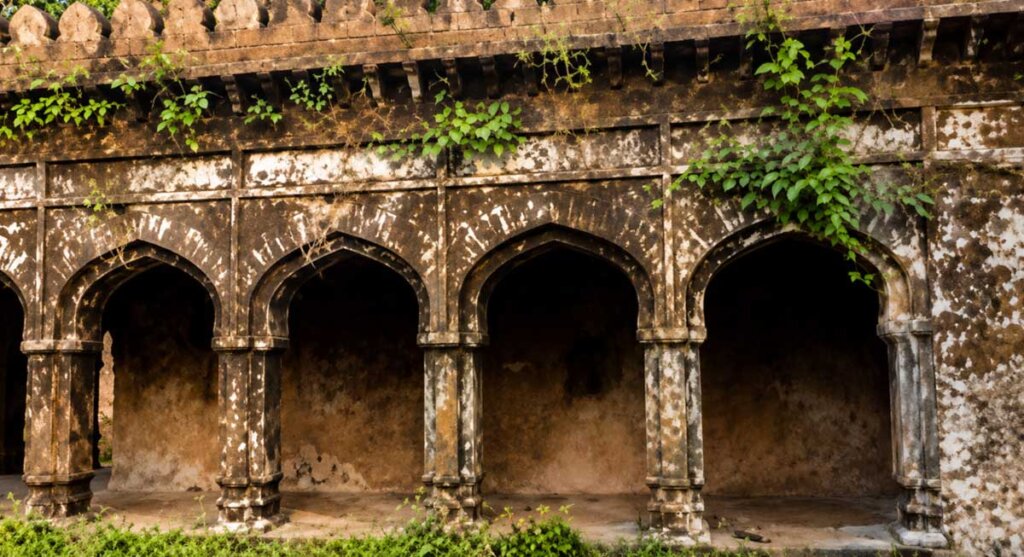 mandla asaf khan tomb
