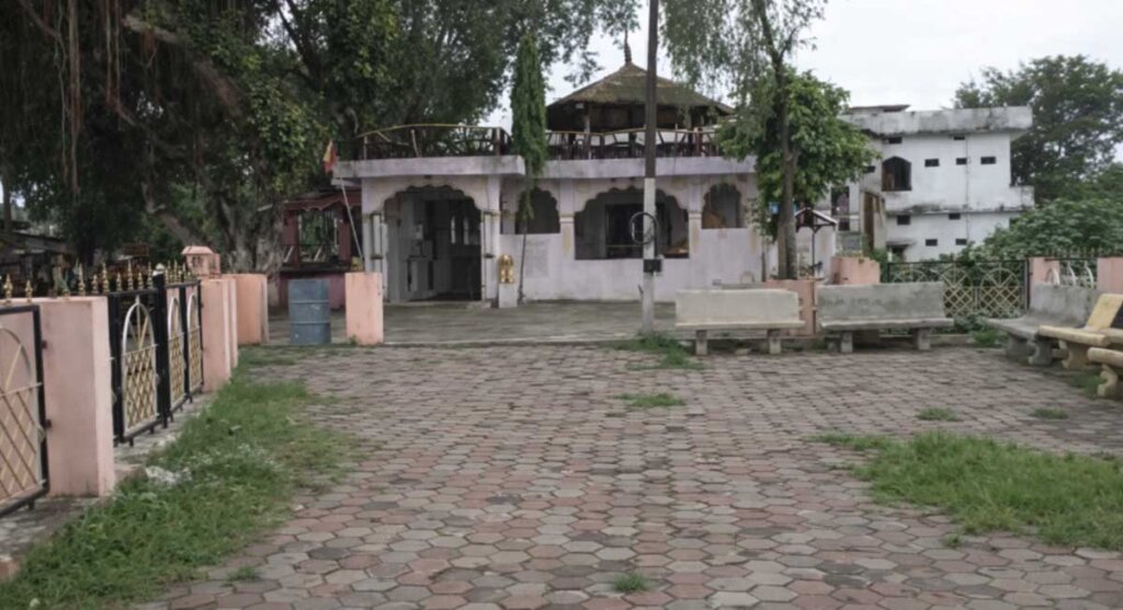 mandla dada dhaniram samadhi site