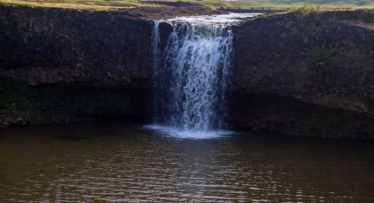 nevsa waterfall dindori