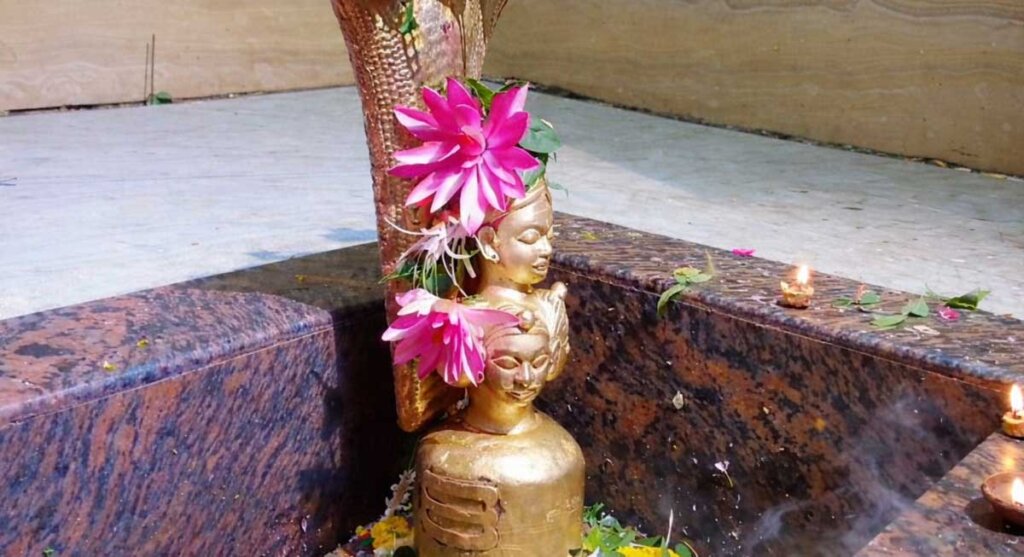 pataleshwar shiv mandir chhindwara