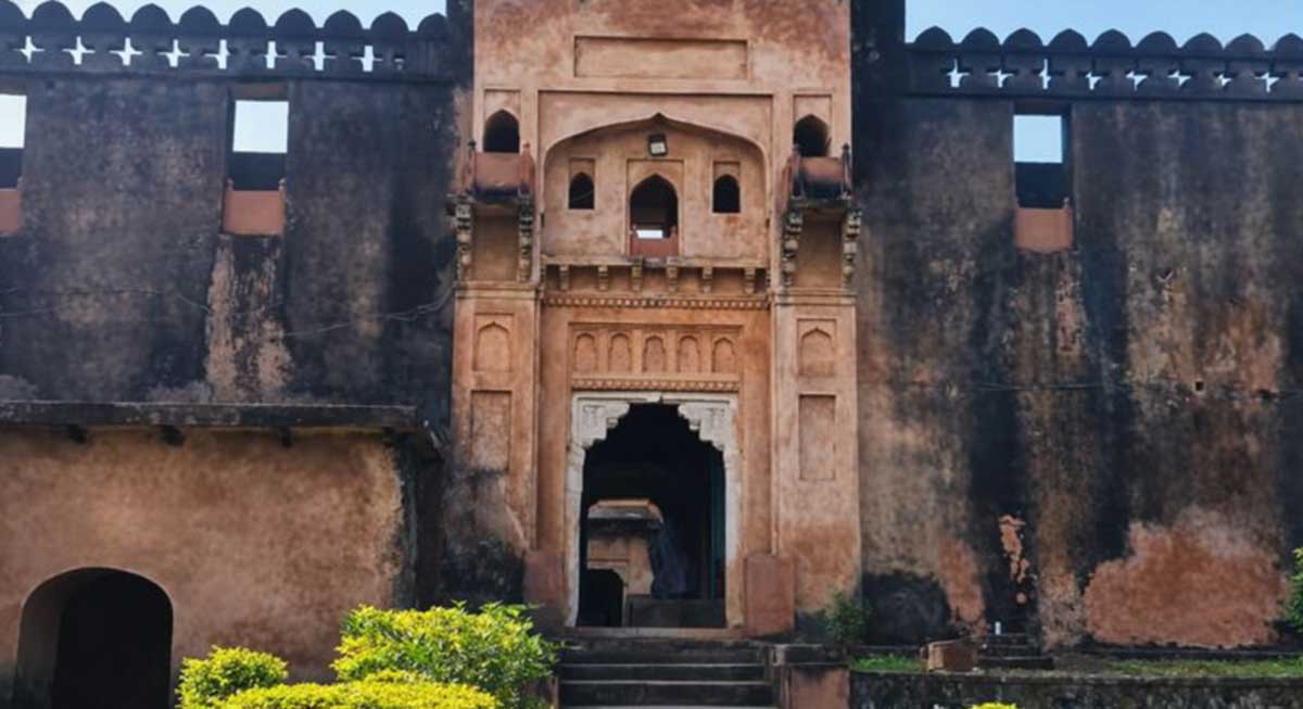 ramnagar fort mandla india