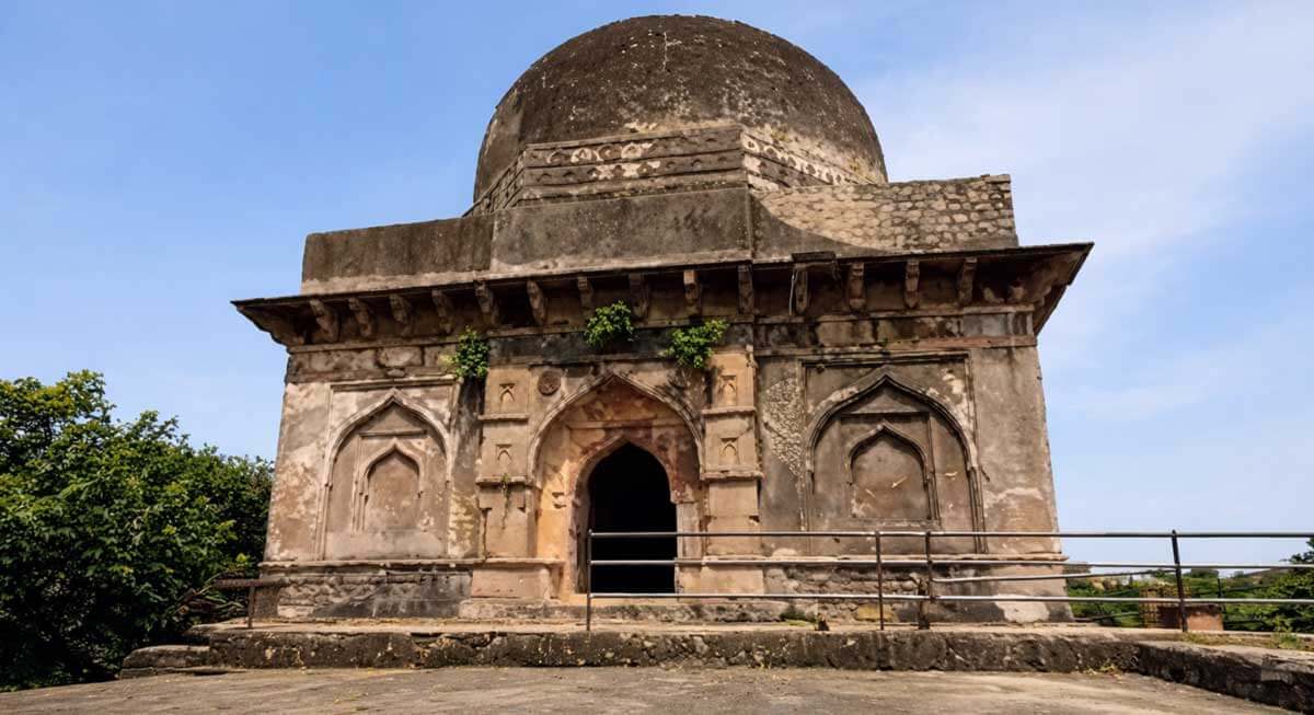 andha andhi ka mahal mandu madhya