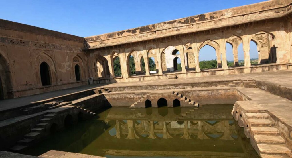 baz bahadur palace mandu dhar india