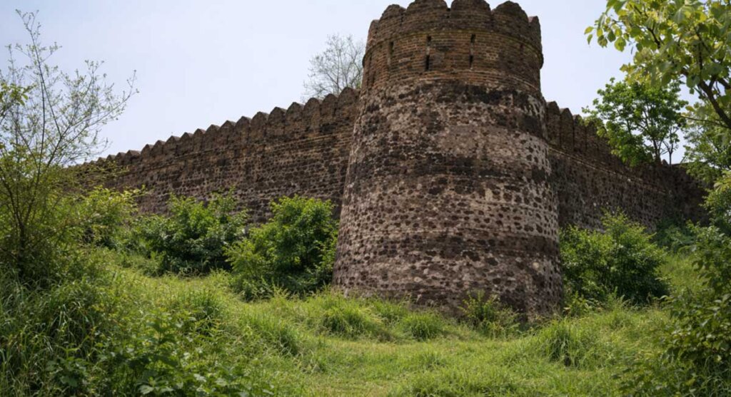bhanwargarh fort barwani india