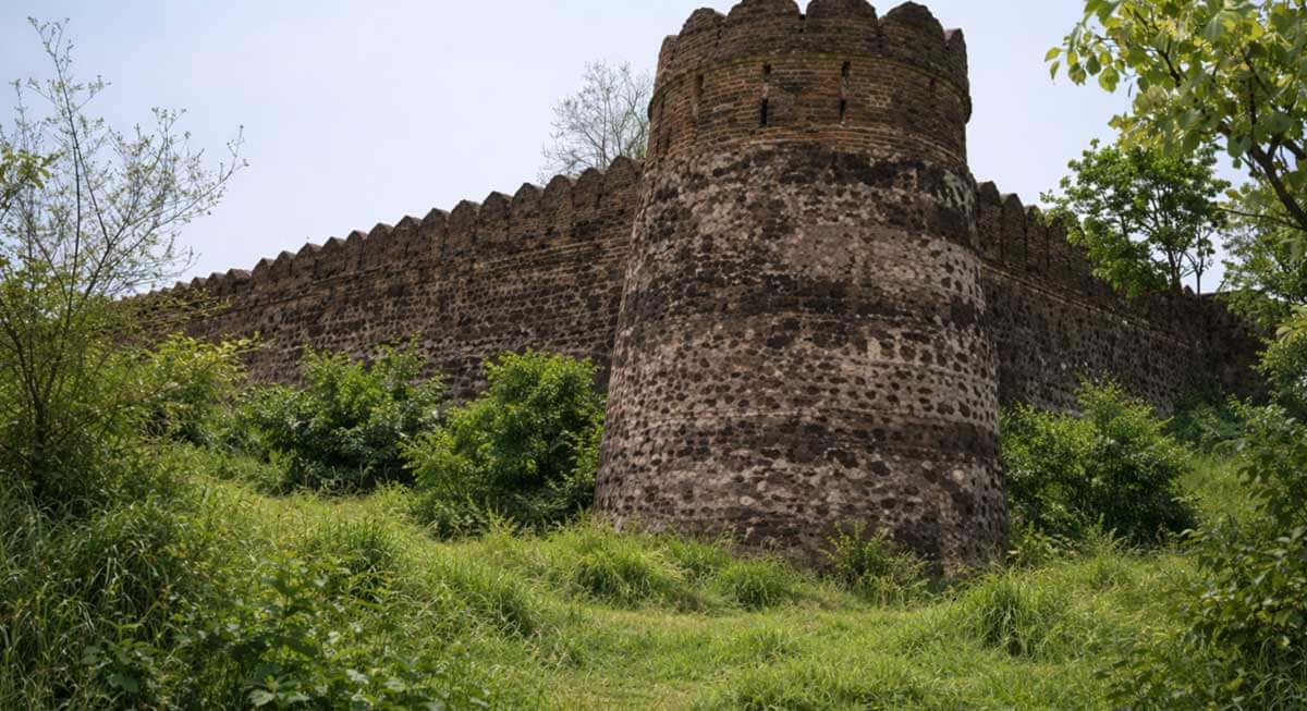bhanwargarh fort barwani india
