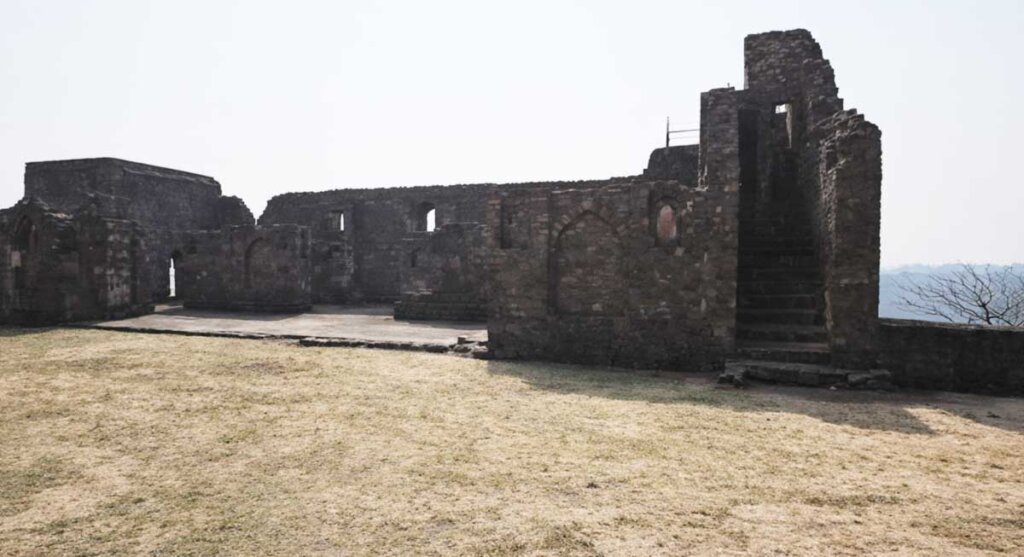 chisti khan mahal mandu dhar mp