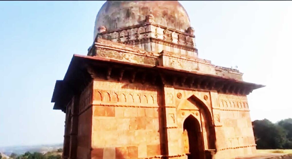 dai ka mahal mandu india