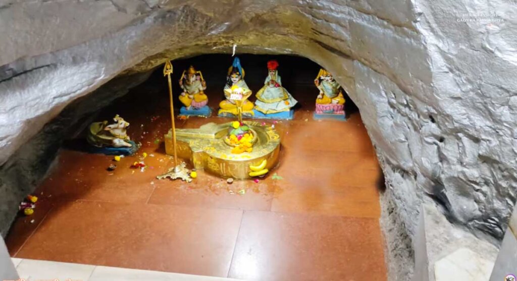 gufa mandir bhopal india