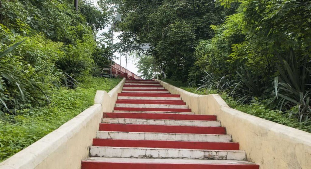 hanuman tekri jhabua