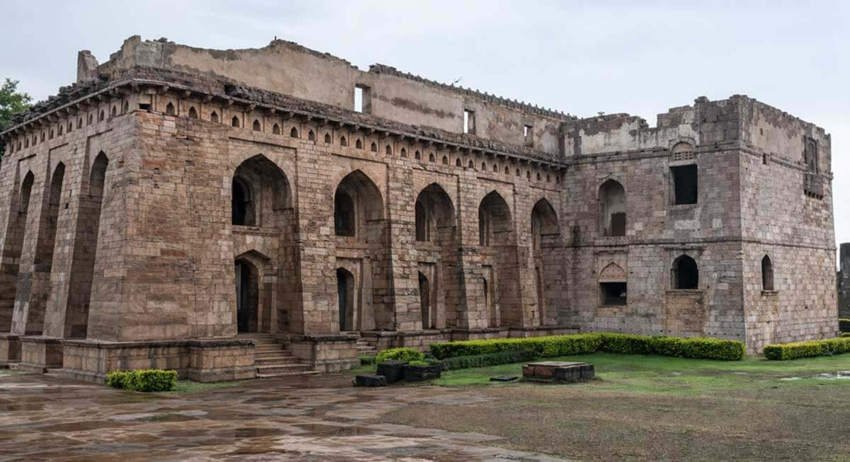 hindola mahal