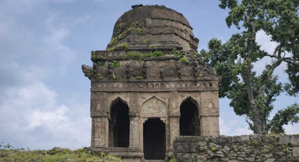 jali mahal mandu india