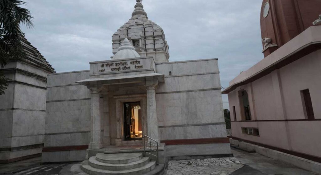shri nityanand ashram dhar mp