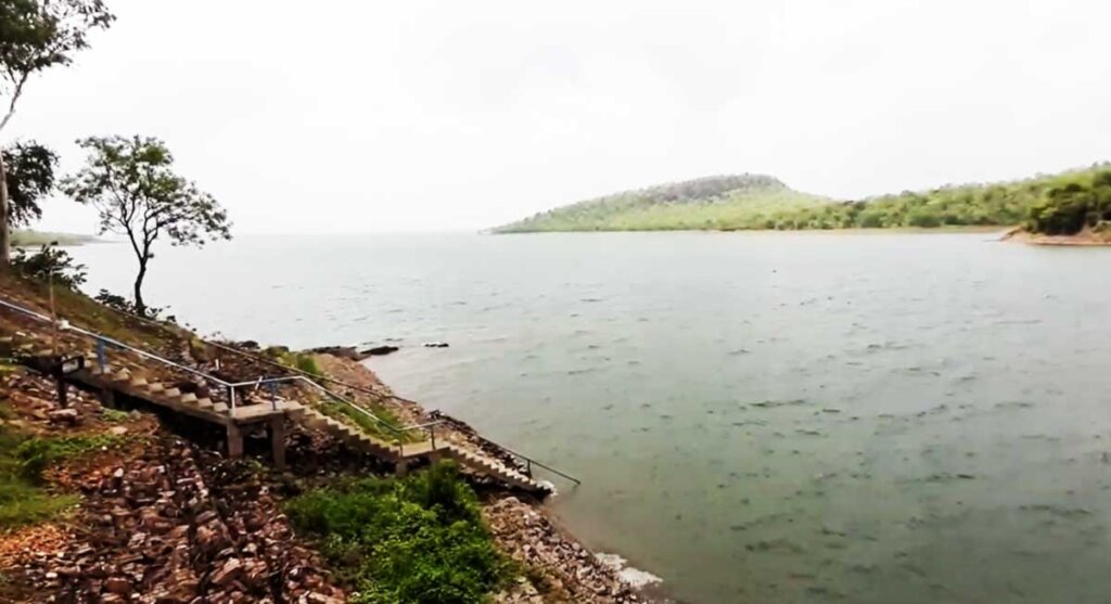 barna dam raisen