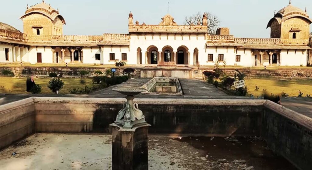 islamnagar fort chaman mahal