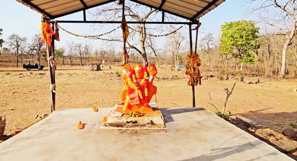 keri mahadev mandir ratapani tiger reserve