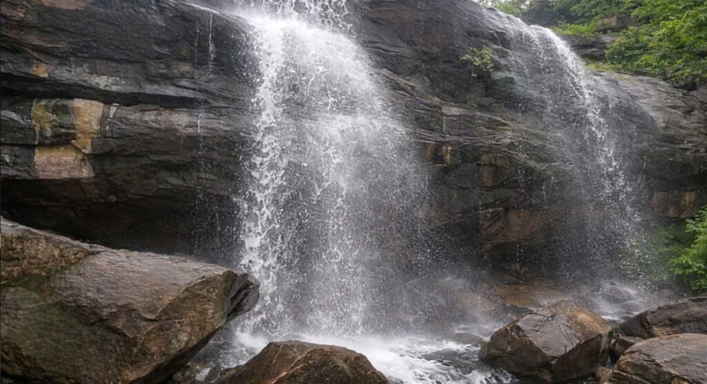 mahadev pani waterfall bhopal