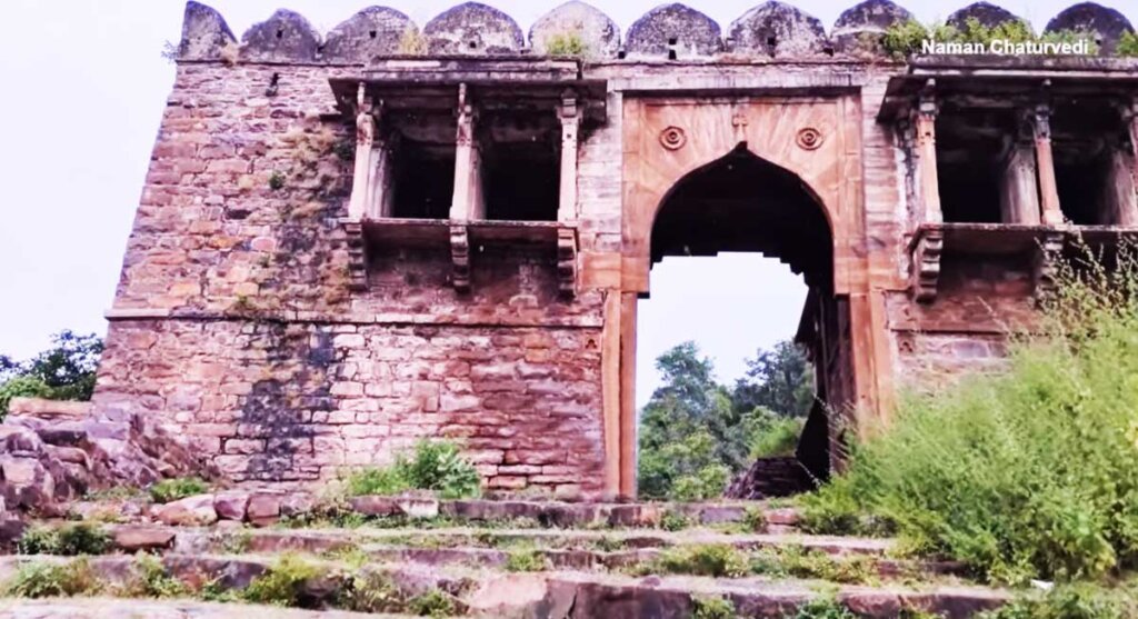 raisen fort madhya pradesh