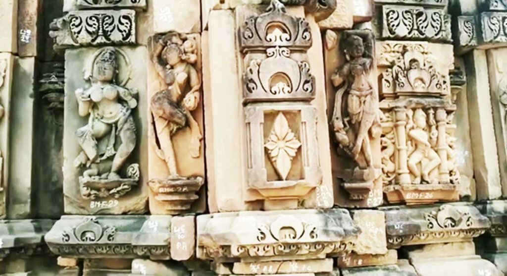 bajramath temple gyaraspur idols