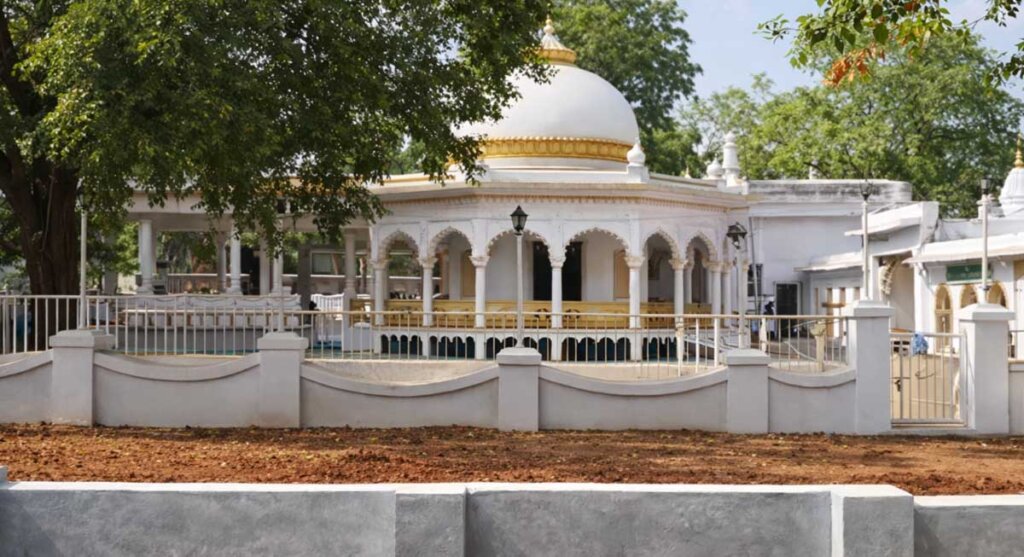 dargah sharif rajgarh mp india