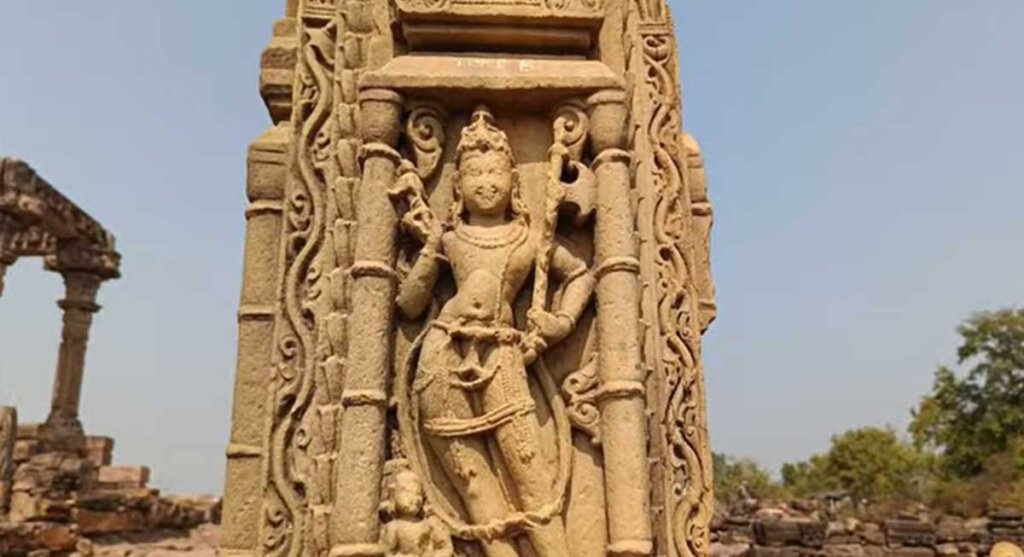 hindola toran idols