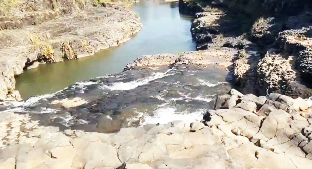 kaliya dev temple and waterfall sehore